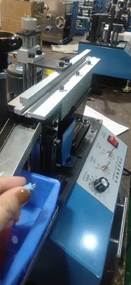 Macchine connesse SMT radiali sciolte per la modellazione elettrolitica del condensatore